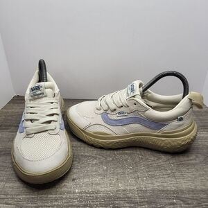 VANS UltraRange NEO VR3 Cream Blue Womens Size 6.5 Gym Shoes New